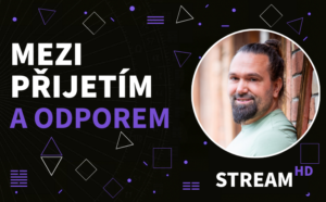 MEZI PŘIJETÍM A ODPOREM